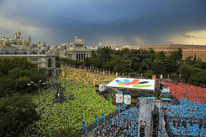 llena-apoyar-candidatura-Madrid-2016-Dia-Corazonada-lluvia-impidio-apoyo-masivo-capital-Espana-sea-elegida-proximo-viernes-ciudad-olimpica
