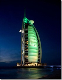 El Burj Al Arab Hotel de Dubai, foto de la página de Turismo de Irlanda